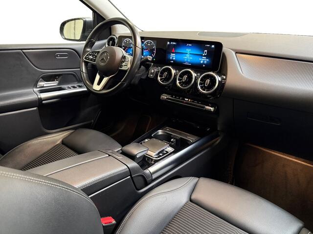 Mercedes-Benz B-KLASSE 180 Launch Edition Premium I Leder I Stoelverwarming I Cruise Control I Camera