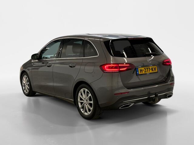 Mercedes-Benz B-KLASSE 180 Launch Edition Premium I Leder I Stoelverwarming I Cruise Control I Camera