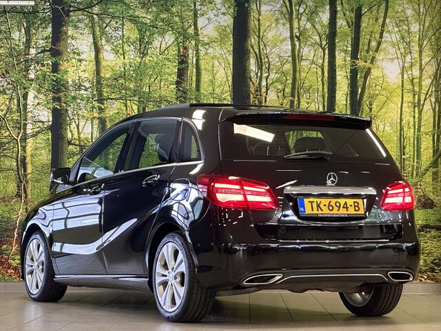 Mercedes-Benz B-KLASSE 180 Prestige | Panoramadak | Cruise Control | Parkeersensoren | Stoelverwarming | LED | Isofix |