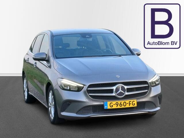 Mercedes-Benz B-KLASSE 180 Edition Premium Plus/ Goed onderhouden/Prachtige Auto!/Leer/Camera/Led/Sfeer/