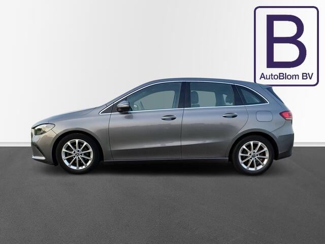 Mercedes-Benz B-KLASSE 180 Edition Premium Plus/ Goed onderhouden/Prachtige Auto!/Leer/Camera/Led/Sfeer/