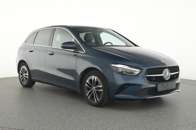 Mercedes-Benz B-KLASSE 250 e Plug-In Hybride Trekhaak | Panorama Schuif-Kanteldak | MultiBeam Ledkoplampen | Sfeerverlichting | Parkeerpakket met 360°-camera. Inclusief 24 maanden Mercedes-Benz Certified garantie voor Europa.