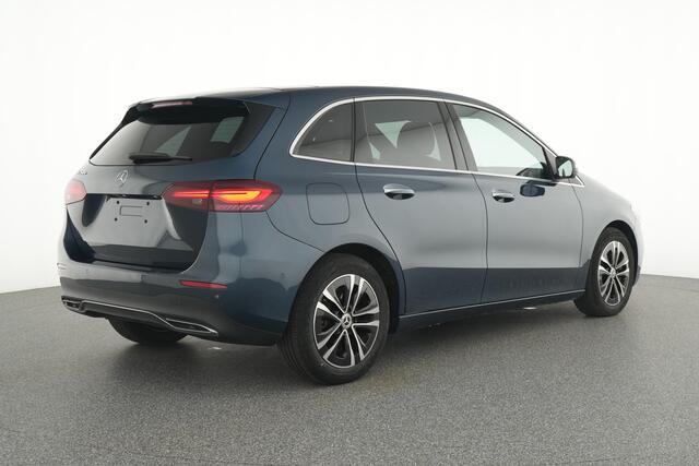 Mercedes-Benz B-KLASSE 250 e Plug-In Hybride Trekhaak | Panorama Schuif-Kanteldak | MultiBeam Ledkoplampen | Sfeerverlichting | Parkeerpakket met 360°-camera. Inclusief 24 maanden Mercedes-Benz Certified garantie voor Europa.