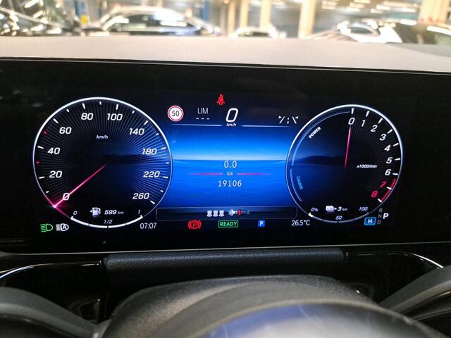 Mercedes-Benz B-KLASSE 250 e Plug-In Hybride Trekhaak | Panorama Schuif-Kanteldak | MultiBeam Ledkoplampen | Sfeerverlichting | Parkeerpakket met 360°-camera. Inclusief 24 maanden Mercedes-Benz Certified garantie voor Europa.