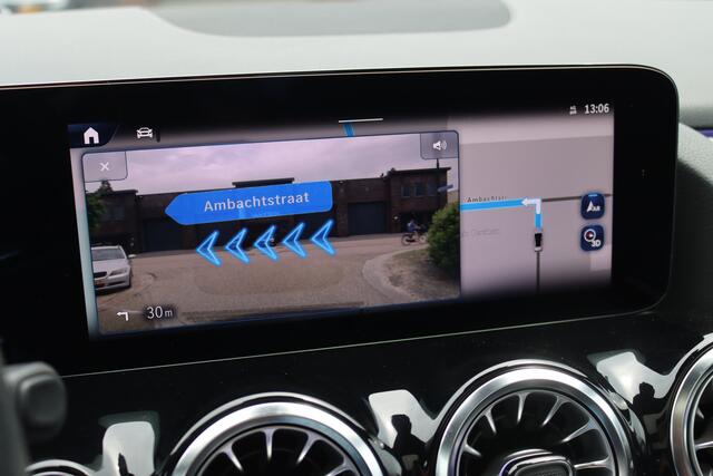 Mercedes-Benz B-KLASSE 250 e AMG Line Premium+ | Distronic+ | Memory | Trekhaak | Multibeam LED | Stoelverwarming | Augmented Reality | Keyless Go | Advanced Sound System | HUD |