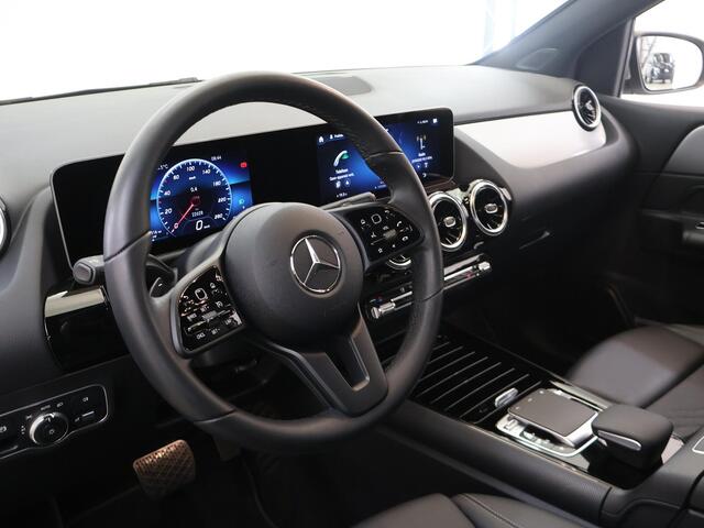 Mercedes-Benz B-KLASSE 180 Advantage | Thermatic | Elektrisch achterklep | Cruise control | Achteruitrijcamera |