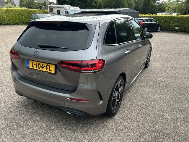 Mercedes-Benz B-KLASSE 200 Business Solution AMG Panodak