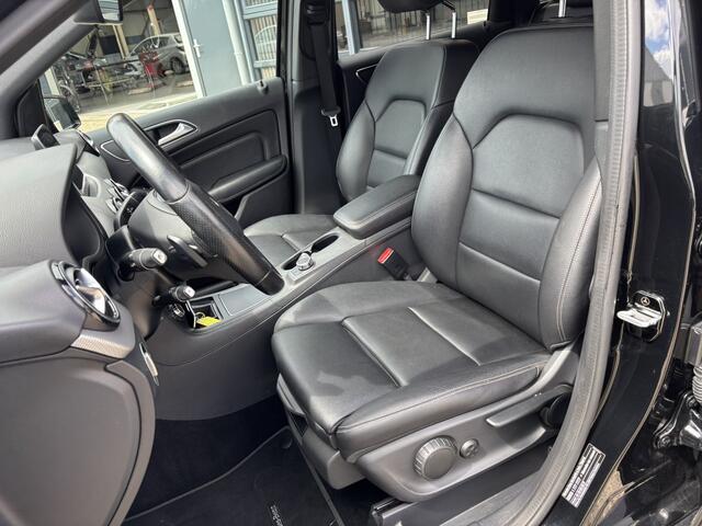 Mercedes-Benz B-KLASSE 180 Activity Edition / Navi / Trekhaak / NL Auto / Lederen Bekleding /