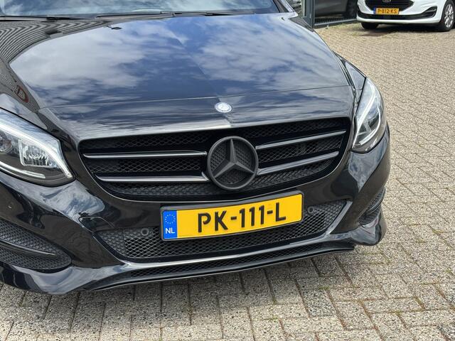 Mercedes-Benz B-KLASSE 180 Activity Edition / Navi / Trekhaak / NL Auto / Lederen Bekleding /
