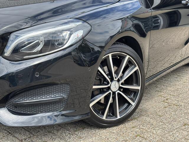 Mercedes-Benz B-KLASSE 180 Activity Edition / Navi / Trekhaak / NL Auto / Lederen Bekleding /