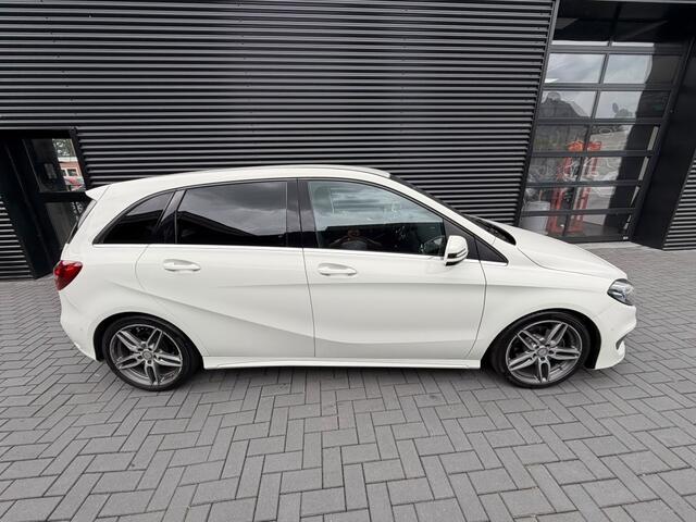 Mercedes-Benz B-KLASSE 180 Bus. Sol. AMG| AUTOMAAT| TREKHAAK| NAVI| CRUISE