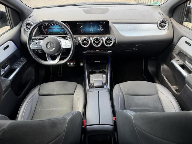 Mercedes-Benz B-KLASSE 250 e AMG Line 18''/Dodehoek/Camera/Keyless/Sfeerverlichting/DAB/PDC v+a/Stoelverwarming/Apple Carplay & Android Auto