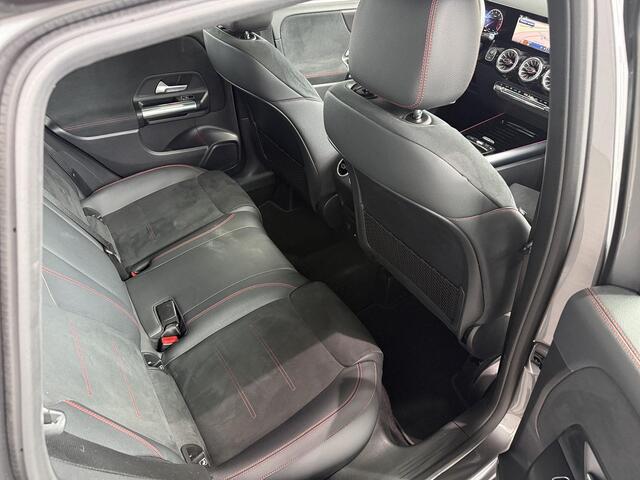Mercedes-Benz B-KLASSE 180 Star Edition | Trekhaak | Stuurverwarming | Panorama-schuifdak | Memory stoelen