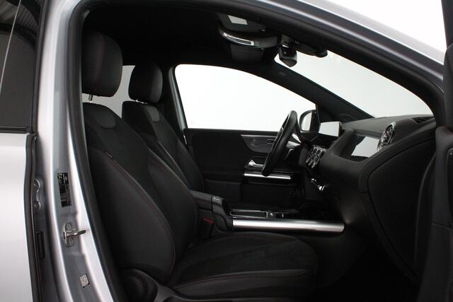 Mercedes-Benz B-KLASSE 250 e AMG Line > Adapt.cruise/Night-pakket/Plug-in hybride 75km WLTP