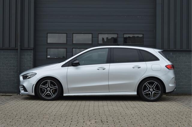 Mercedes-Benz B-KLASSE 180 Business Solution AMG | PANO | CAMERA | CARPLAY |
