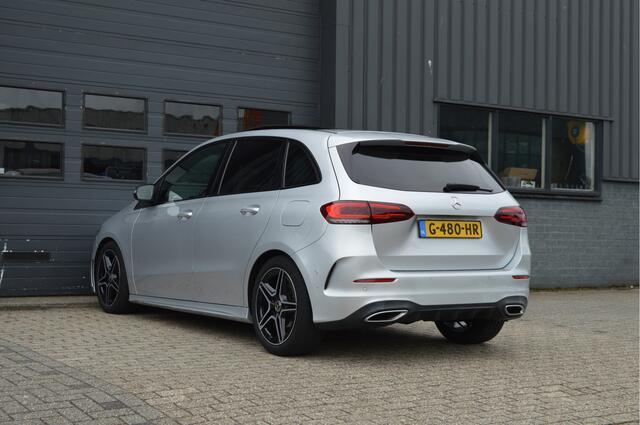 Mercedes-Benz B-KLASSE 180 Business Solution AMG | PANO | CAMERA | CARPLAY |