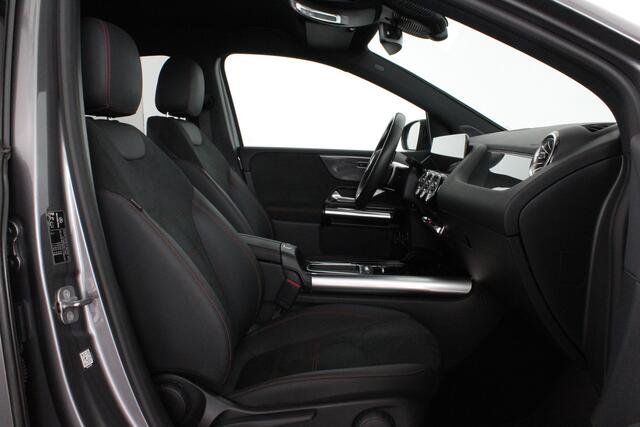 Mercedes-Benz B-KLASSE 250 e AMG Line > Adapt.cruise/Night-pakket/Plug-in hybride 85km WLTP