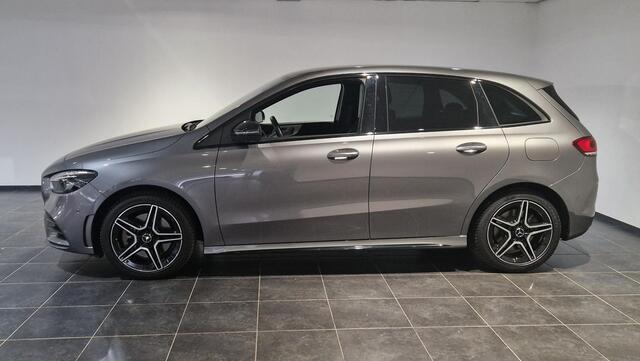 Mercedes-Benz B-KLASSE 250 e AMG Line Navigatie | Electrische stoelen met geheugen | Night pakket | Electrische trekhaak | Sfeerverlichting | Camera