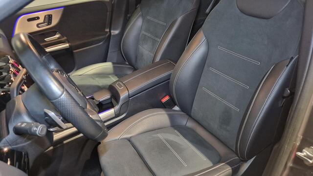 Mercedes-Benz B-KLASSE 250 e AMG Line Navigatie | Electrische stoelen met geheugen | Night pakket | Electrische trekhaak | Sfeerverlichting | Camera