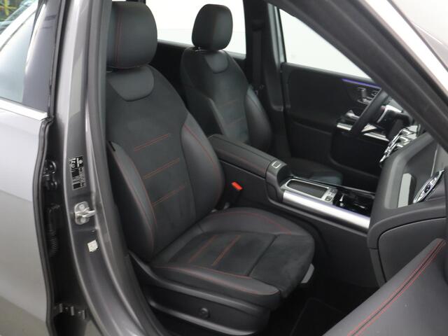 Mercedes-Benz B-KLASSE 250 e Business Solution AMG | Panoramadak | Memory | Trekhaak | Stoelverwarming | Widescreen | Sfeerverlichting |