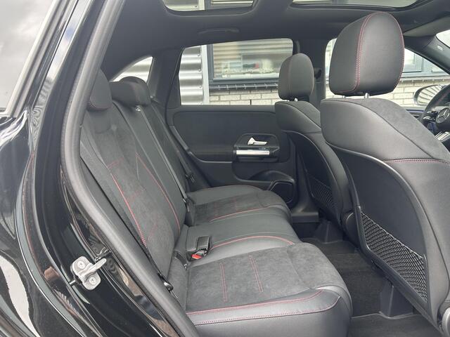Mercedes-Benz B-KLASSE 250 e Business Solution AMG | Panoramadak | Apple Carplay & Android Auto | Stoelverwarming