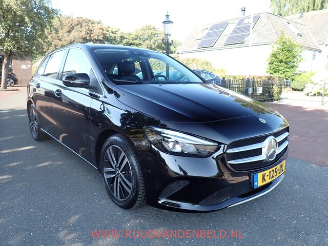 Mercedes-Benz B-KLASSE 200 Business Solution Luxury / SPORTLEER / SFEERVERLICHTING / NAVI / STOELVERWARMING
