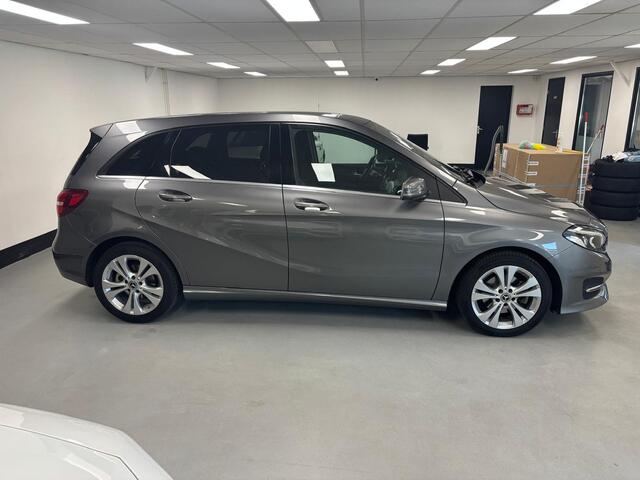 Mercedes-Benz B-KLASSE 200 Prestige Panorama Led Camera