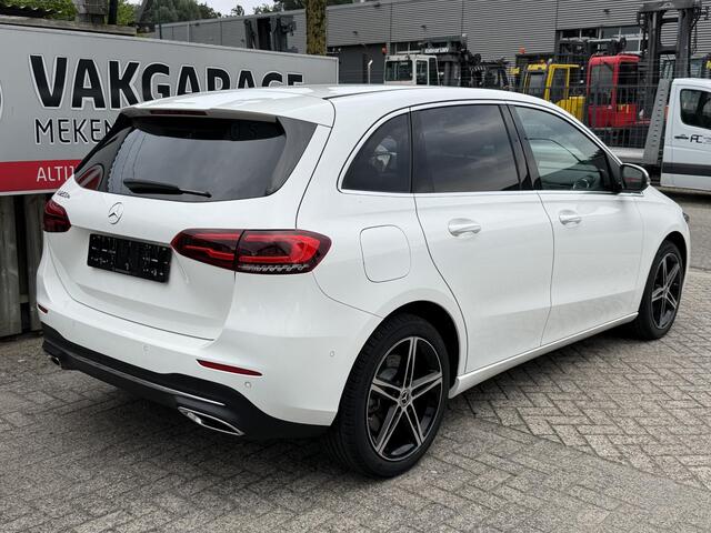 Mercedes-Benz B-KLASSE 250 e 18''/Leder/Stoelverwarming/Camera/Sfeerverlichting/Apple Carplay & Android Auto