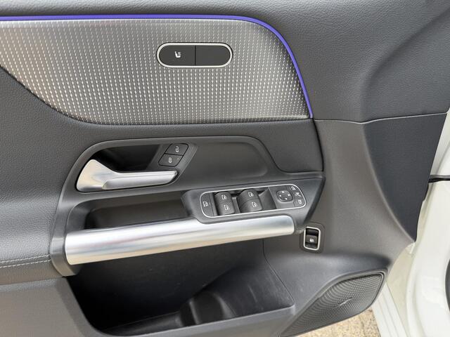Mercedes-Benz B-KLASSE 250 e 18''/Leder/Stoelverwarming/Camera/Sfeerverlichting/Apple Carplay & Android Auto