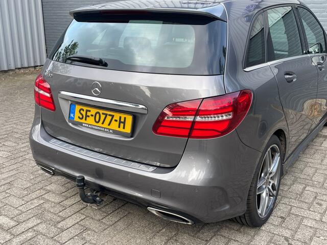 Mercedes-Benz B-KLASSE 180 AMG Upgrade Edition - Achteruitrijcamera - Trekhaak etc.