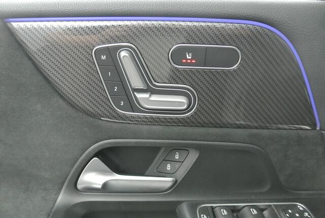 Mercedes-Benz B-KLASSE 200 Business Solution AMG | Panoramadak | Sfeerverlichting | Memory Seats |