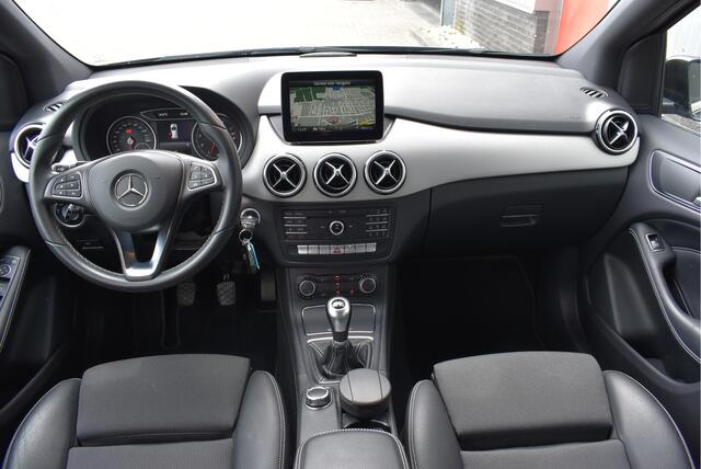 Mercedes-Benz B-KLASSE 180 Ambition AMG NL-auto, N.A.P, 2e eigenaar, LED