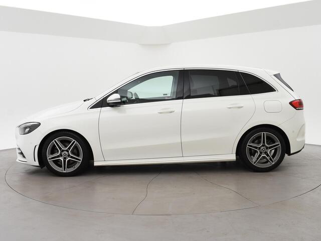 Mercedes-Benz B-KLASSE 200 163 PK AUT. AMG SPORT + SFEERVERLICHTING | CAMERA | WIDESCREEN | STOELVERW.