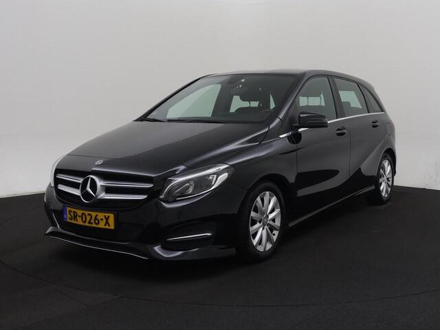 Mercedes-Benz B-KLASSE 180 Bns+ Automaat Nav/Camera/Stoelverw./Led /Comfort.Stoelen/Donkere.Hemel/Keyless