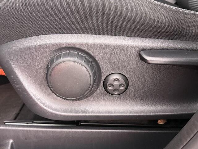 Mercedes-Benz B-KLASSE 180 Bns+ Automaat Nav/Camera/Stoelverw./Led /Comfort.Stoelen/Donkere.Hemel/Keyless