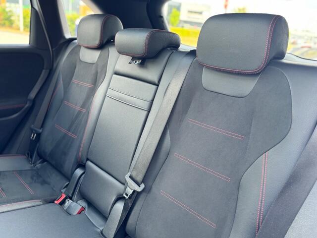Mercedes-Benz B-KLASSE 200 Business Solution AMG Panorama Memory