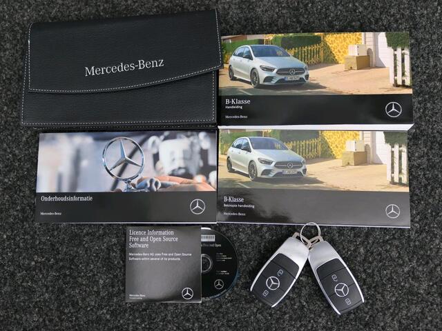 Mercedes-Benz B-KLASSE 180 Premium Plus Ledkoplampen | Parkeerpakket met achteruitrijcamera | Sfeerverlichting | Panorama Schuif-Kanteldak | Sound system. Inclusief 24 maanden Mercedes-Benz Certified garantie voor Europa.