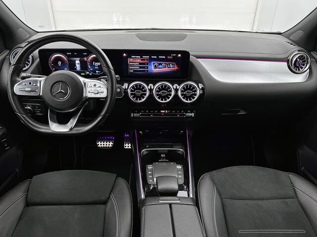 Mercedes-Benz B-KLASSE 250 e AMG Plug-In Hybride LIchtmetalen velgen | navigatie | MBUX wide screen| Sfeerverlichting | Night Pakket | Neerklapbare ach Inclusief 24 maanden MB Certified garantie voor Europa.