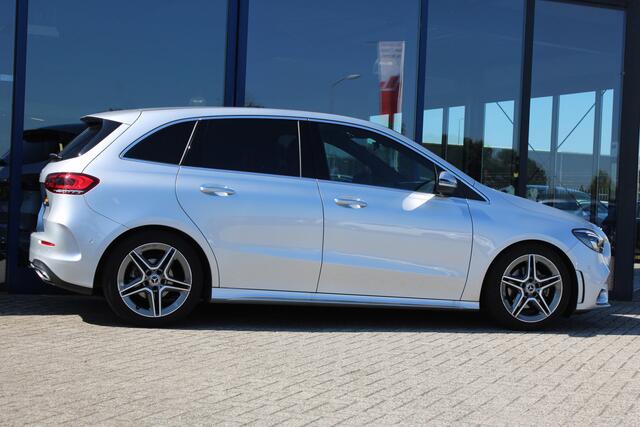 Mercedes-Benz B-KLASSE 180 AUT7 AMG LINE SFEER KEY-LESS GO CARPLAY <<43.554KM>>