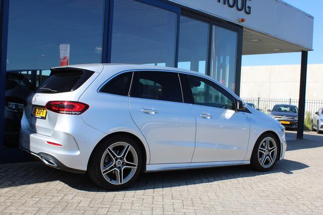 Mercedes-Benz B-KLASSE 180 AUT7 AMG LINE SFEER KEY-LESS GO CARPLAY <<43.554KM>>