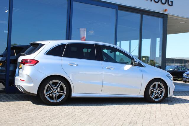 Mercedes-Benz B-KLASSE 180 AUT7 AMG LINE SFEER KEY-LESS GO CARPLAY <<43.554KM>>
