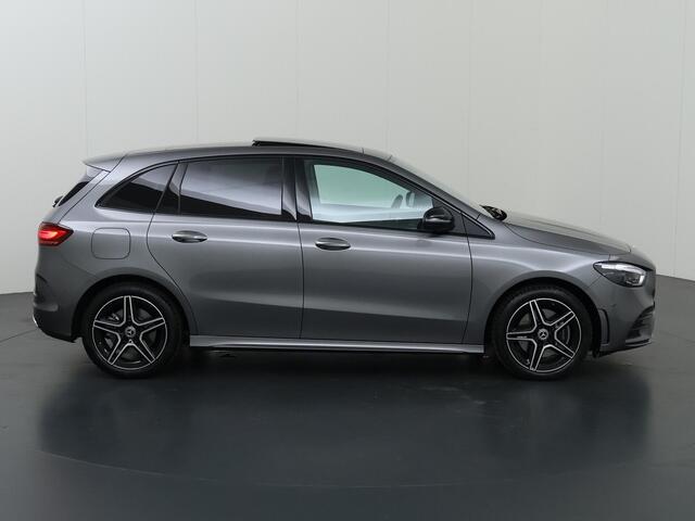 Mercedes-Benz B-KLASSE 250e Business Solution AMG | Panoramaschuifdak | Night | Winter pakket | Trekhaak | Stoelverwarming |