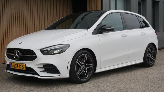 Mercedes-Benz B-KLASSE 220 192pk AMG line Burmeister Widescreen pdc Led Keyless *85293km* Cruise Trekhaak 18 inch LM *NL auto*