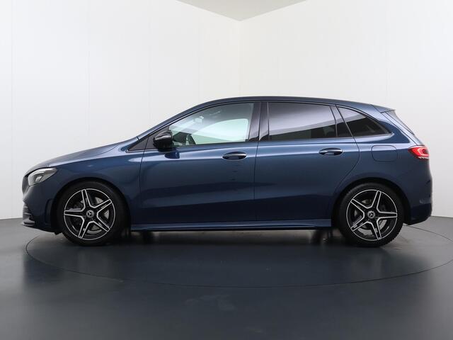 Mercedes-Benz B-KLASSE 220 Launch Edition Premium | AMG | Keyless | Sfeerverlichting