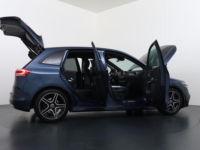 Mercedes-Benz B-KLASSE 220 Launch Edition Premium | AMG | Keyless | Sfeerverlichting