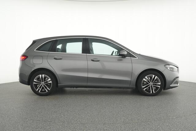 Mercedes-Benz B-KLASSE 250 e Business Plug-In Hybride Ledkoplampen | Parkeerpakket met achteruitrijcamera | Stoelverwarming | Elektrisch inklapbare buitenspiegels. Inclusief 24 maanden Mercedes-Benz Certified garantie voor Europa.