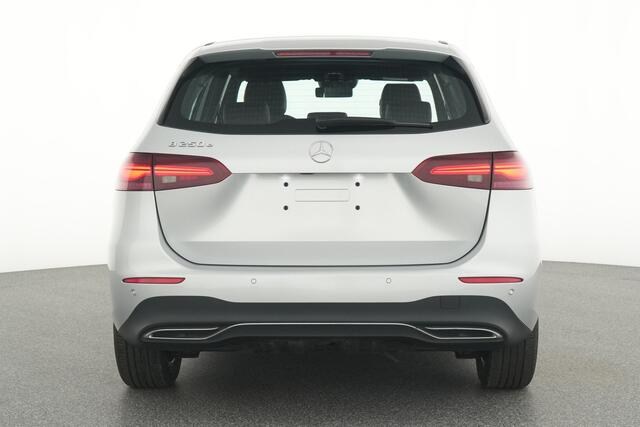 Mercedes-Benz B-KLASSE 250 e Plug-In Hybride Trekhaak | Ledkoplampen | Parkeerpakket met achteruitrijcamera | EASY PACK achterklep | Stoelverwarming. Inclusief 24 maanden Mercedes-Benz Certified garantie voor Europa.