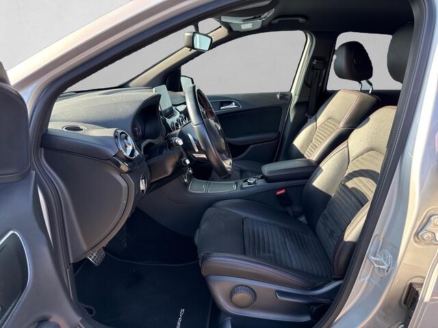 Mercedes-Benz B-KLASSE 180 Ambition AMG Line / NAVI / ALL SEASON / CAMERA / STOELVERWARMING