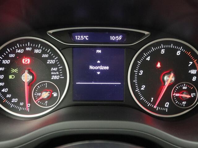 Mercedes-Benz B-KLASSE 180 Blue Efficiency Ambition | Airconditioning | Lichtmetalen Velgen |