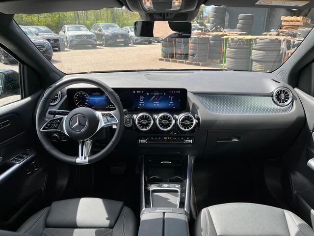 Mercedes-Benz B-KLASSE 250 e Business Solution Luxury Line | Dodehoekassistent | Stoelverwarming | Sfeerverlichting | Apple CarPlay | Android Auto | Donkergetint Glas Achter | Elektrische Achterklep | Elektrisch Inklapbare Buitenspiegels | Achteruitrijcamera | Parkeersensoren